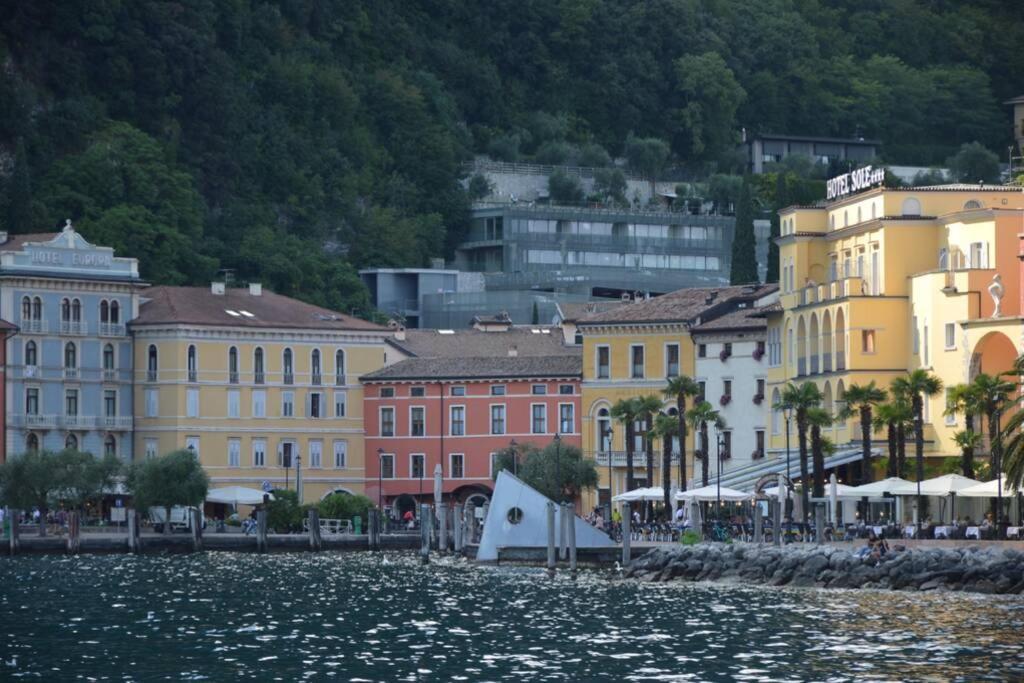 Sunrise - Centro Storico N2 Apartment Riva del Garda